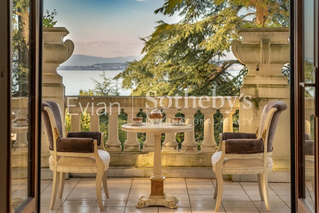 Appartement à vendre, 279m², Évian-les-Bains