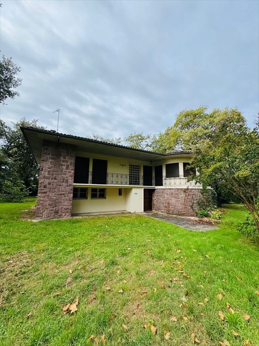 Maison 9 pièces 250 m² · à Mont-de-Marsan · 250 m² · 249 000 €