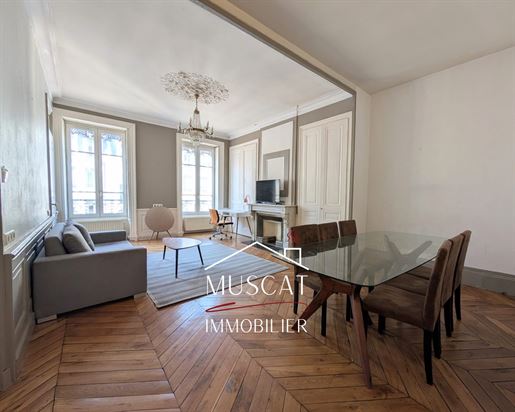 Appartement 3 pièces 80 m² · à Lyon 2ème · 80 m² · 450 000 €