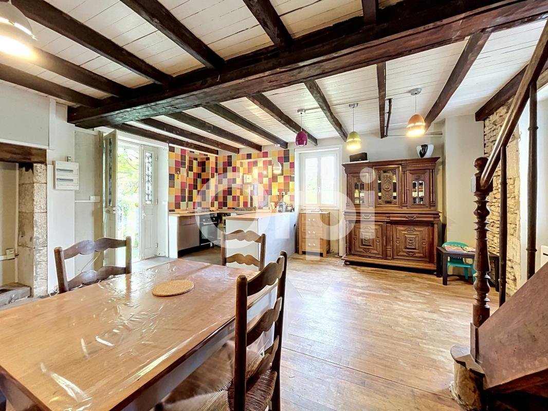 Maison à vendre, 150m², Cubjac-Auvézère-Val d'Ans