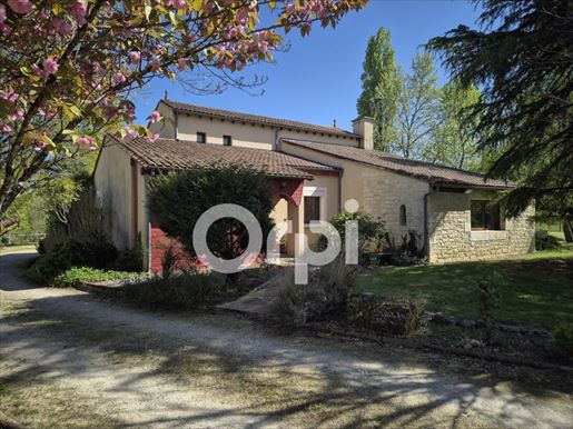 Maison 5 pièces 231 m² · à Trélissac · 231 m² · 395 720 €