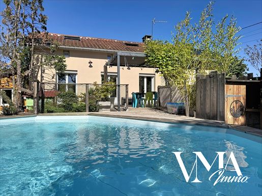 6 pièces 120 m² · à Val d'Oingt · 120 m² · 445 000 €