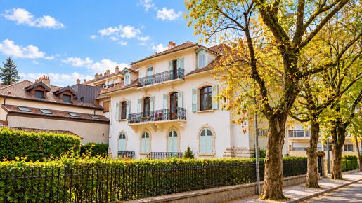 Maison 15 pièces 593 m² · à Annecy · 593 m² · 3 726 000 €