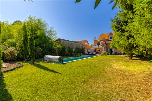 Maison 10 pièces 317 m² · à Aix-les-Bains · 317 m² · 1 490 000 €