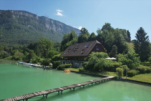 Maison 3 pièces 950 m² · à Aiguebelette-le-Lac · 950 m² · 2 400 000 €