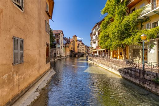 Local commercial 74 m² · à Annecy · 74 m² · 129 000 €