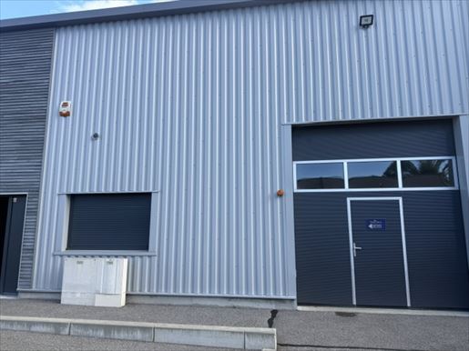 Local commercial 204 m² · à Rumilly · 204 m² · 411 280 €