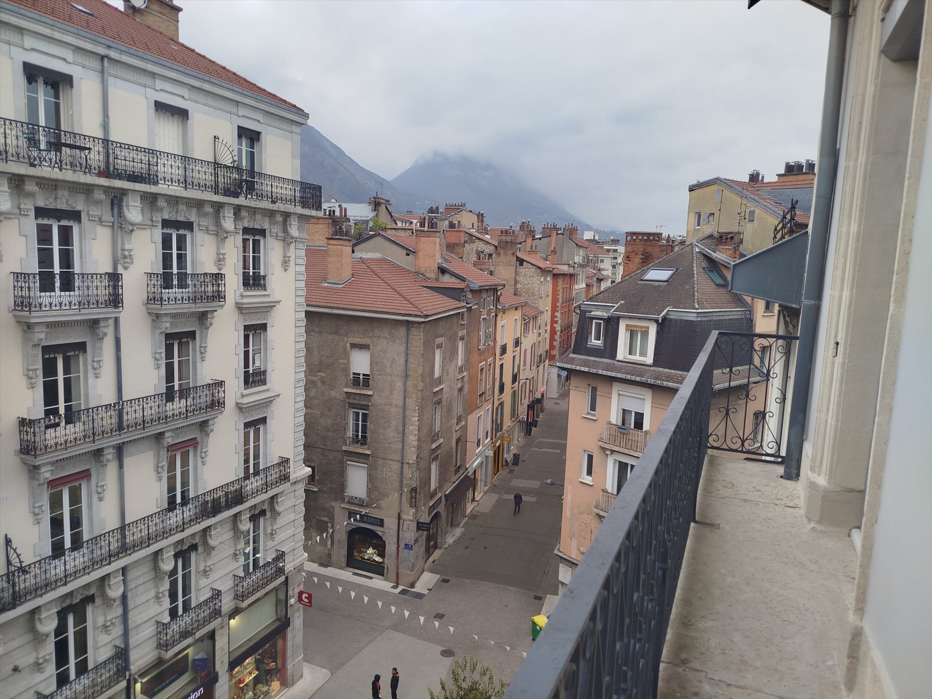 Appartement – Grenoble, Hyper Centre, Secteur 2 - Vue 5