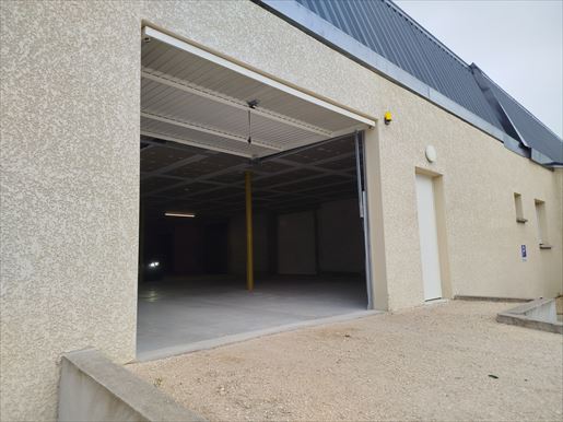 Local commercial 168 m² · à Les Abrets en Dauphiné · 168 m² · 128 000 €