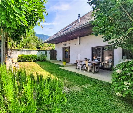 Maison 5 pièces 131 m² · à Gruffy · 131 m² · 445 000 €