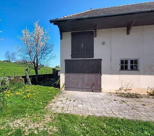 Maison 2 pièces 165 m² · à Cusy · 165 m² · 179 000 €