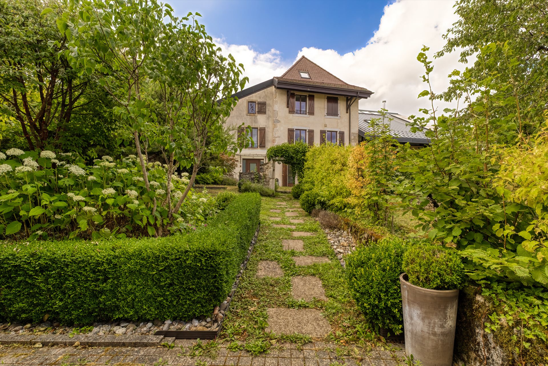 Maison à vendre, 218m², Gex