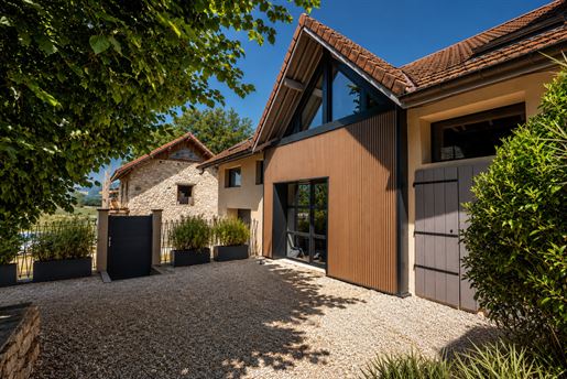 Maison 4 pièces 155 m² · à Meyrieux-Trouet · 155 m² · 439 000 €