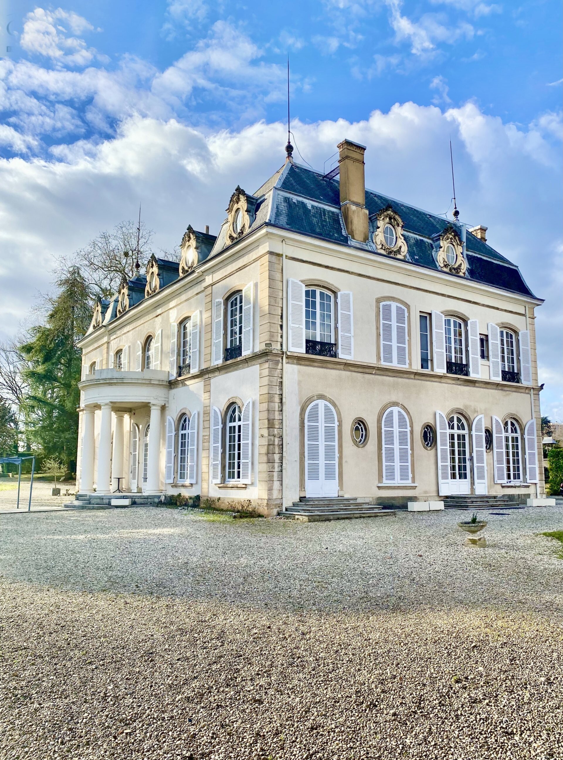 Maison à vendre, 1600m², Écully