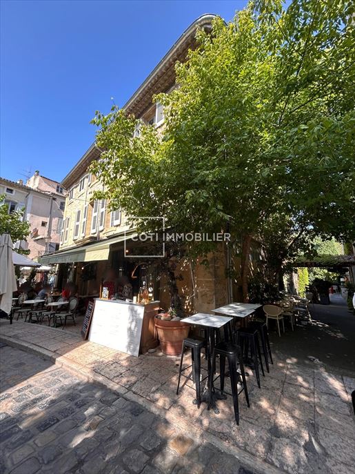 Appartement 2 pièces 80 m² · à Lourmarin · 80 m² · 475 000 €