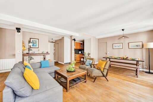 Appartement 4 pièces 96 m² · à Paris 10ème · 96 m² · 1 000 000 €