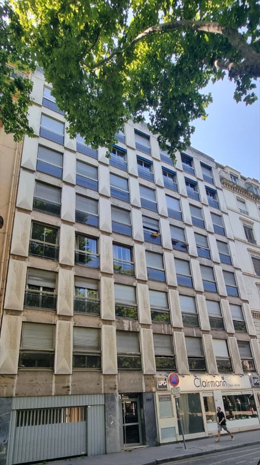 2 pièces 35 m² · à Lyon 7ème · 35 m² · 129 000 €