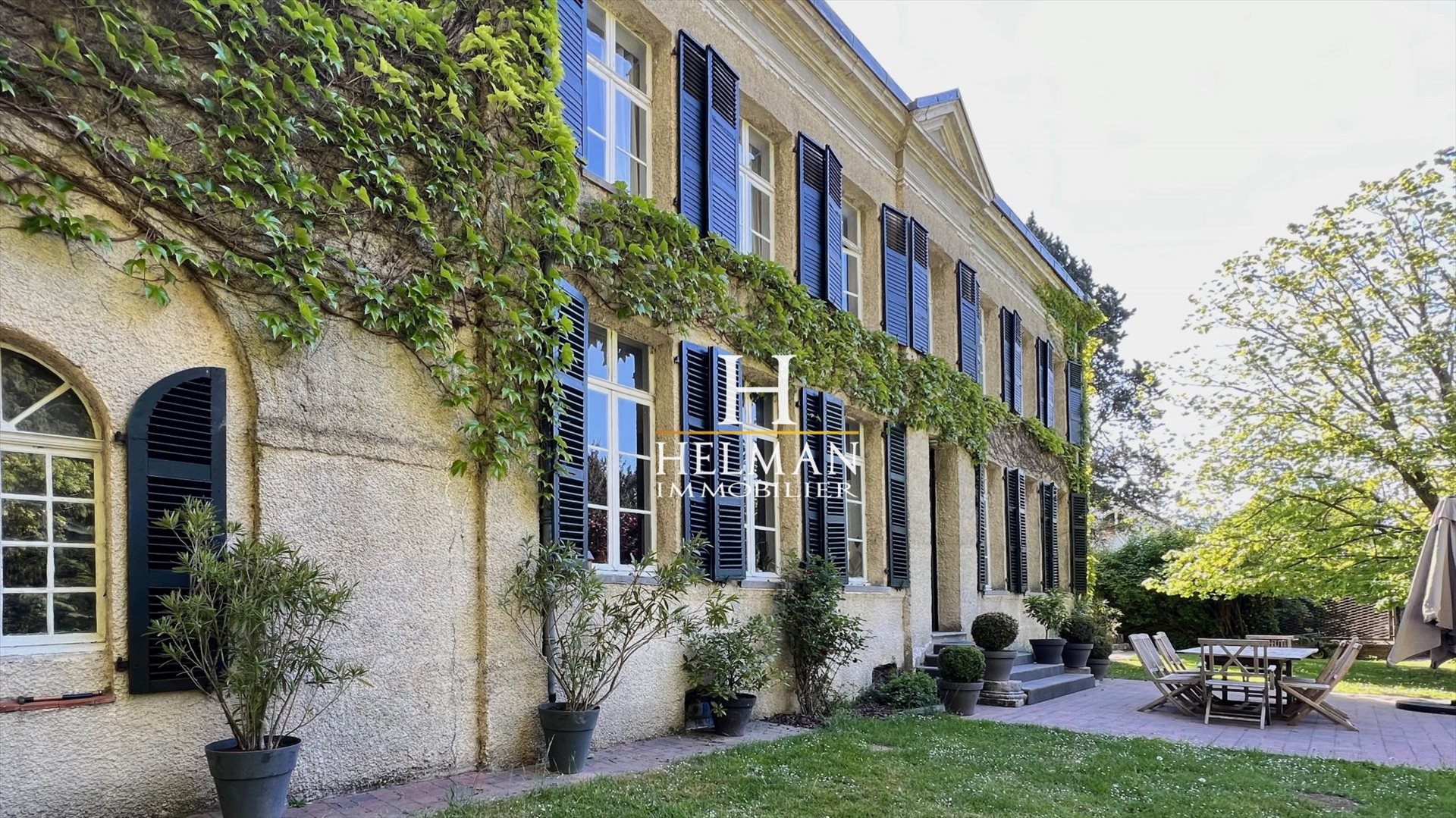 Saint-Pierre-Brouck 320m²