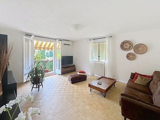 Appartement 3 pièces 67 m² · à Aix-en-Provence · 67 m² · 275 000 €