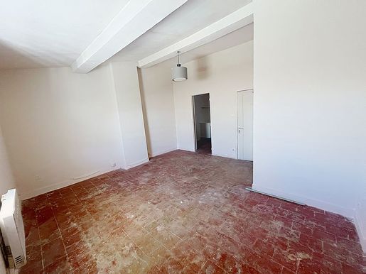 Appartement 1 pièce 27 m² · à Aix-en-Provence · 27 m² · 140 000 €