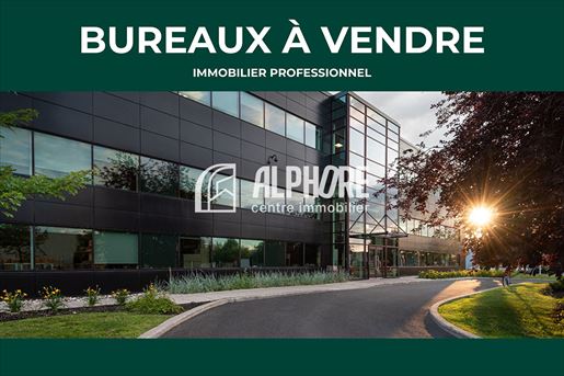 Local commercial 990 m² · à Sautron · 990 m² · 1 272 000 €