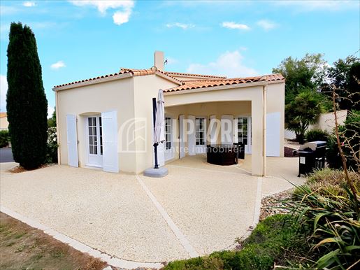 Maison 6 pièces 165 m² · à Saint-Martin-des-Noyers · 165 m² · 365 000 €