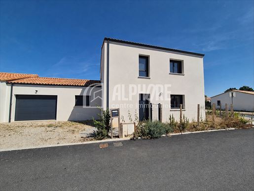 Maison 6 pièces 125 m² · à Mouilleron-le-Captif · 125 m² · 299 000 €