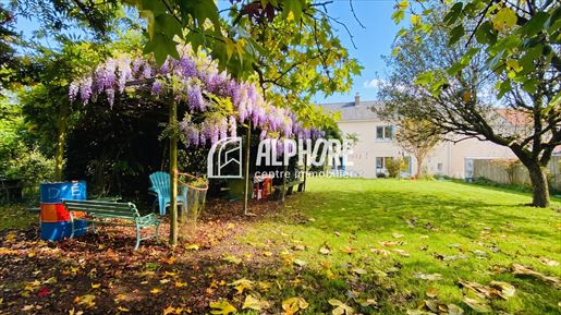Maison 7 pièces 163 m² · à Sautron · 163 m² · 464 000 €