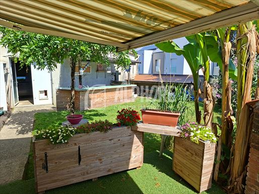 Maison 6 pièces 137 m² · à Chemillé-en-Anjou · 137 m² · 199 000 €