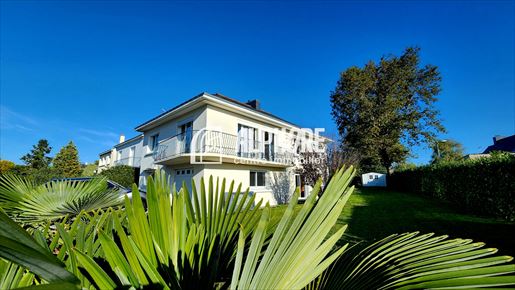Maison 6 pièces 166 m² · à Savenay · 166 m² · 410 000 €