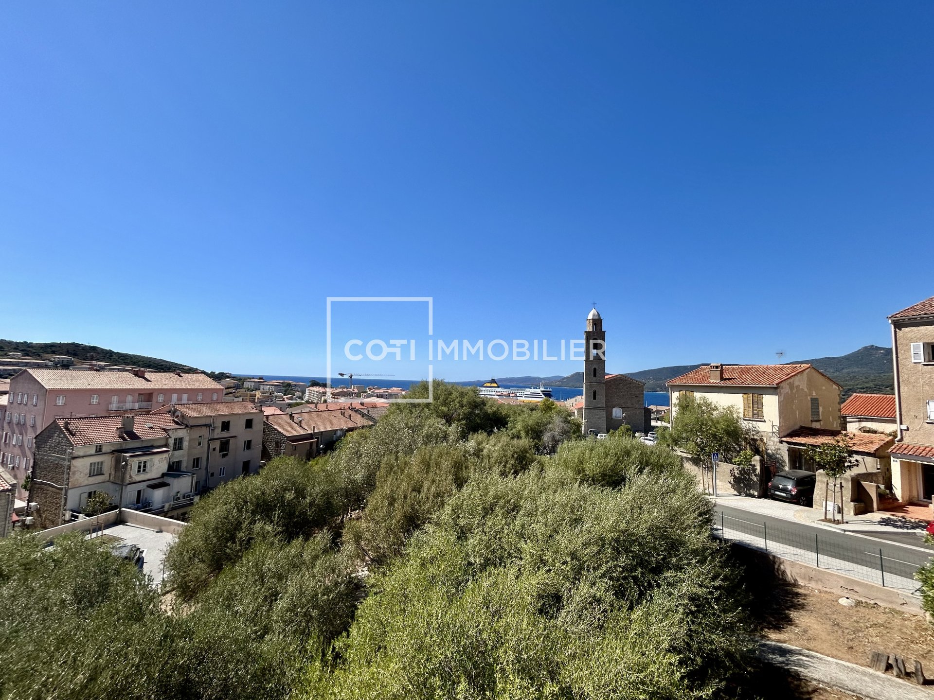 Appartement à louer, 70m², Propriano