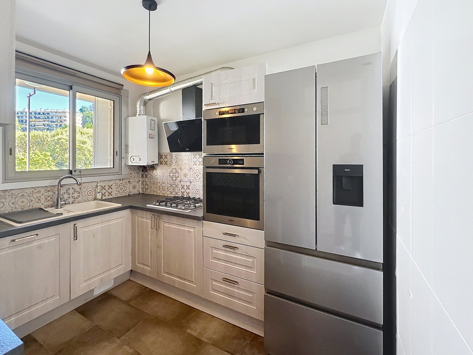 Appartement à louer, 57m², Nice