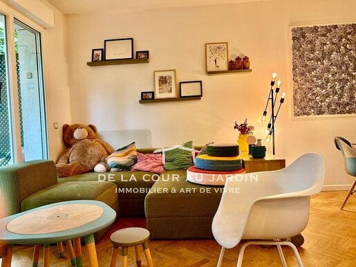 Immeuble 3 pièces 70 m² · à Châtenay-Malabry · 70 m² · 445 000 €