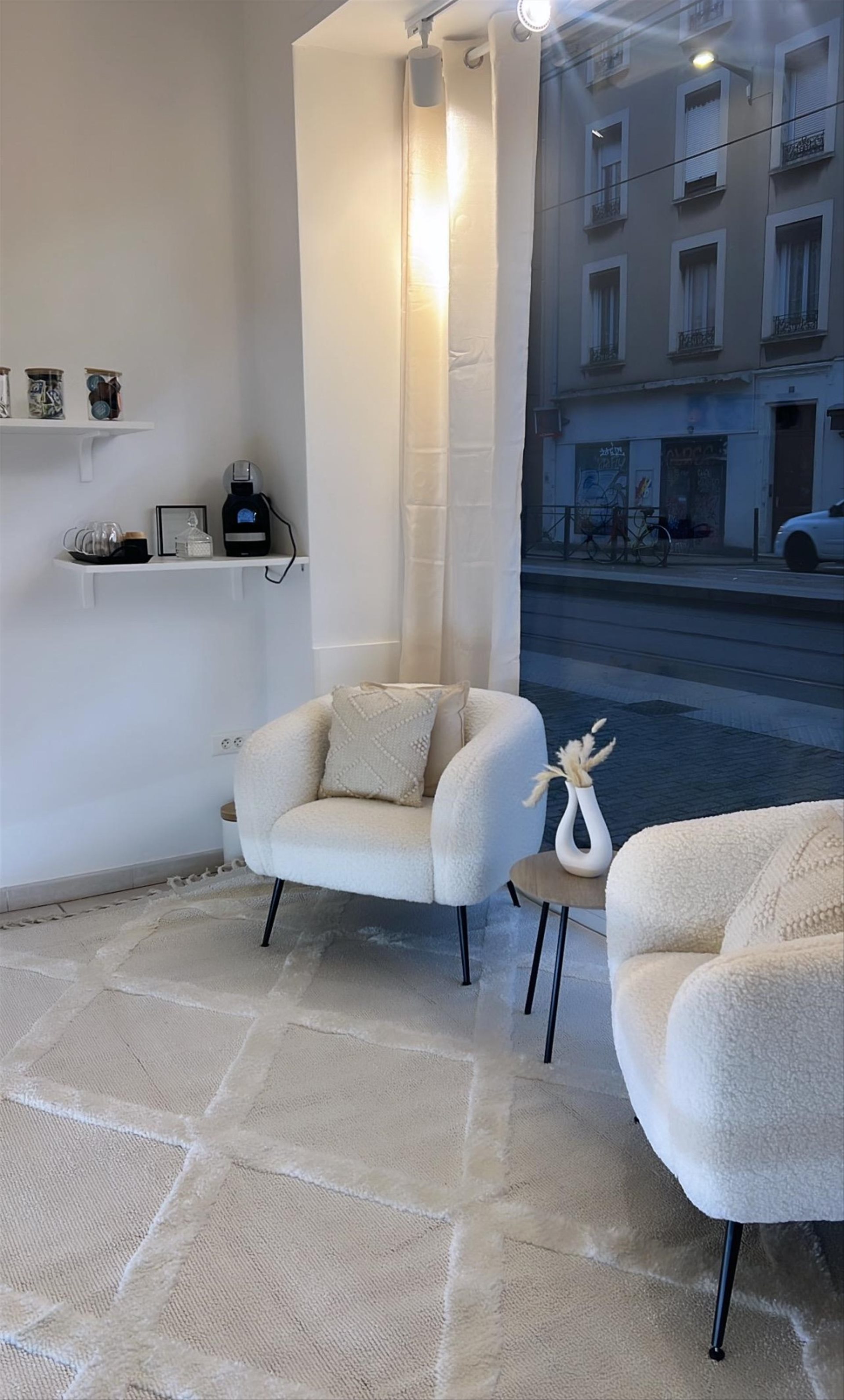 Sale of Business - Beauty and Well-Being Institute - Vue 5