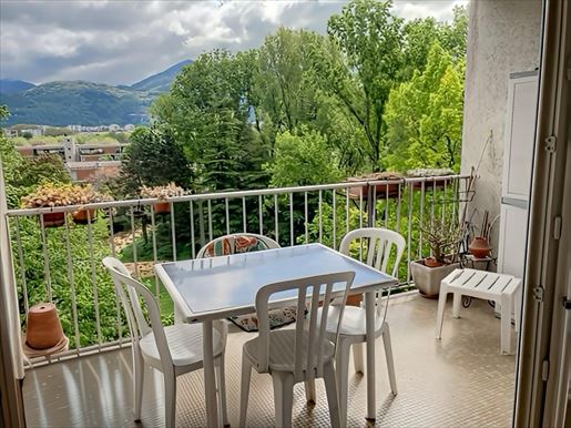 Appartement 4 pièces 85 m² · à Grenoble · 85 m² · 109 000 €