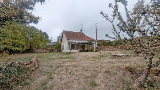 Maison 2 pièces 52 m² · à Alligny-en-Morvan · 52 m² · 72 000 €