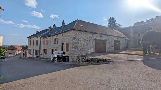 Immeuble 2 pièces 175 m² · à Éguilly · 175 m² · 129 000 €
