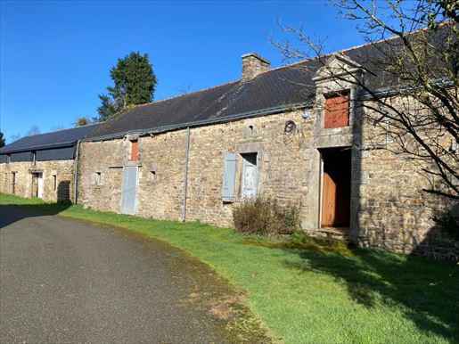 Maison 2 pièces 250 m² · à Saint-Jean-Brévelay · 250 m² · 127 200 €