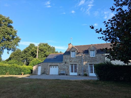 Maison 4 pièces 73 m² · à Guéhenno · 73 m² · 141 000 €