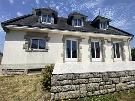 Maison 6 pièces 132 m² · à Plumelec · 132 m² · 229 900 €