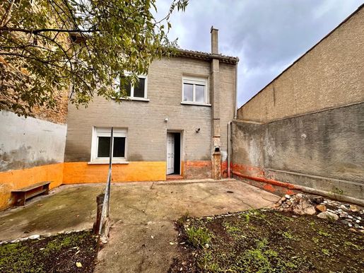 Maison 4 pièces 110 m² · à Couiza · 110 m² · 75 000 €