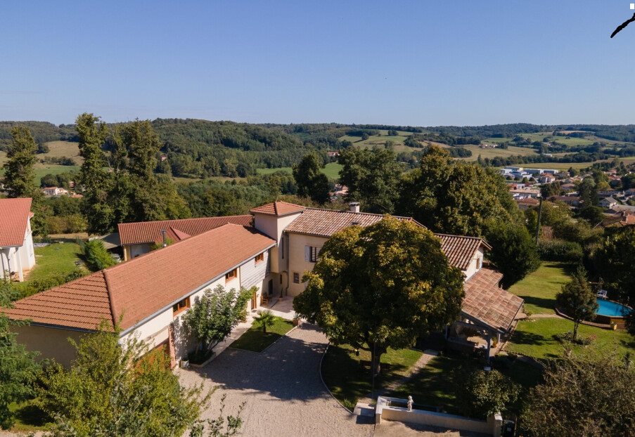 Maison 8 pièces 345 m² · à Vienne · 345 m² · 565 000 €