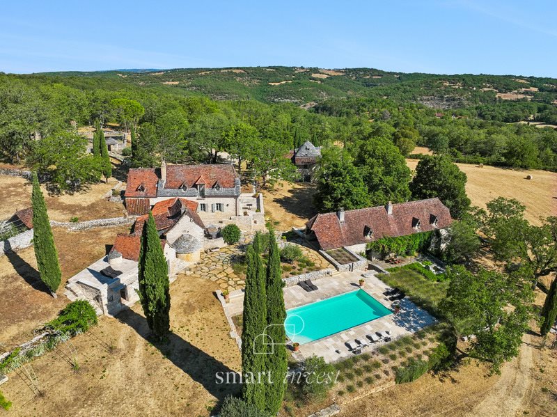 Maison 13 pièces 650 m² · à Cajarc · 650 m² · 2 700 000 €