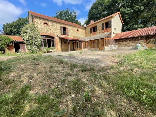 Maison 4 pièces 195 m² · à Maubourguet · 195 m² · 295 000 €