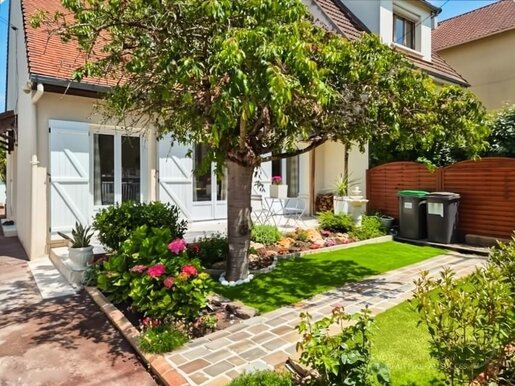 Maison 7 pièces 145 m² · à Sainte-Geneviève-des-Bois · 145 m² · 449 000 €