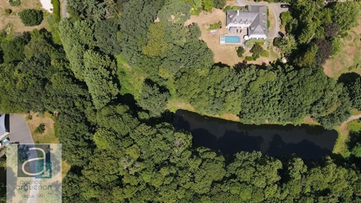 Maison 10 pièces 366 m² · à Dinan · 366 m² · 884 000 €