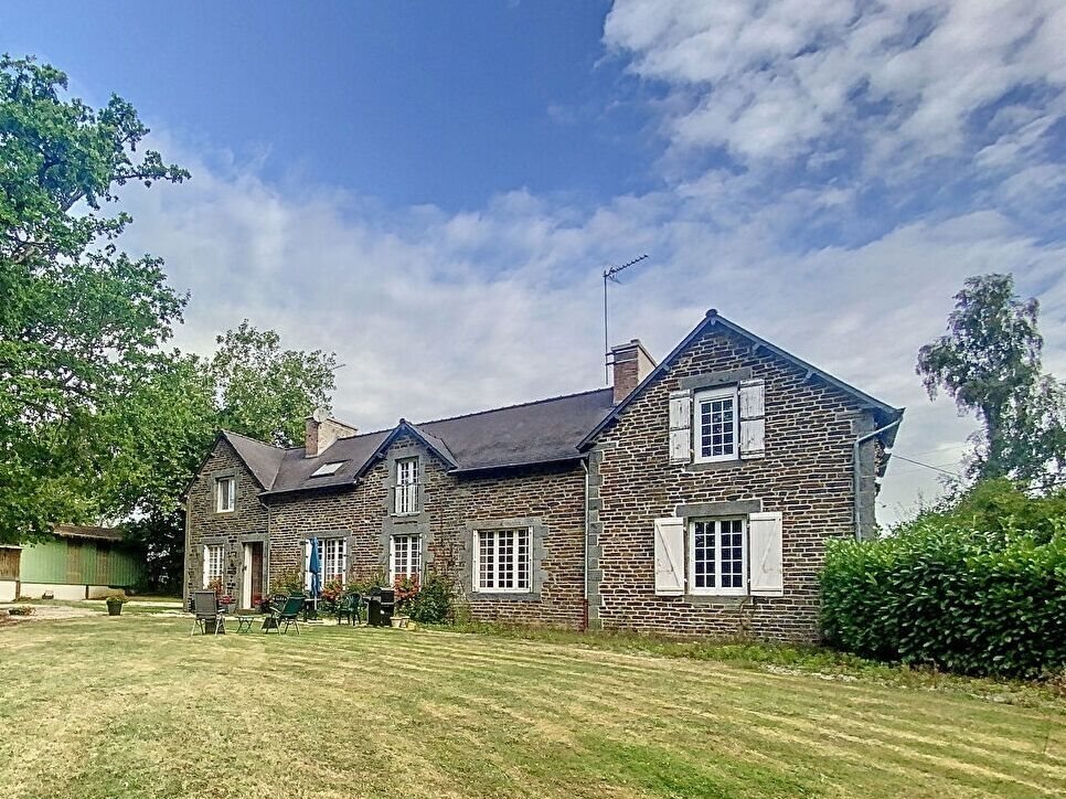 Maison à vendre, 242m², Plénée-Jugon