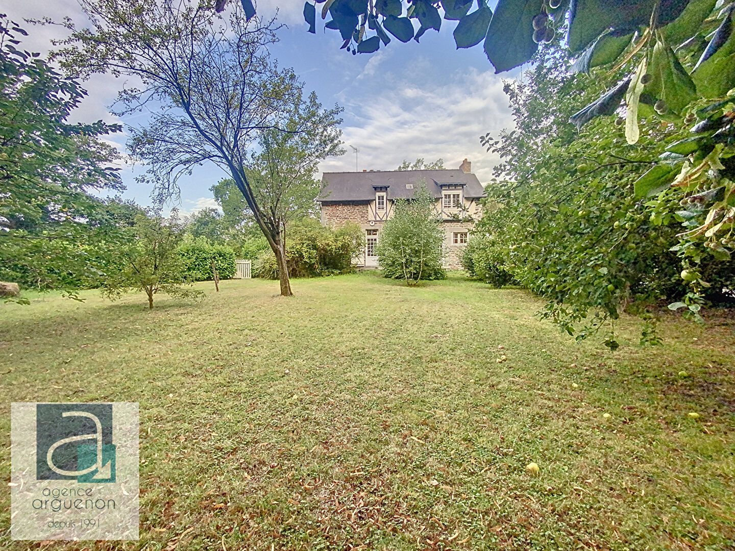 Maison à vendre, 242m², Plénée-Jugon