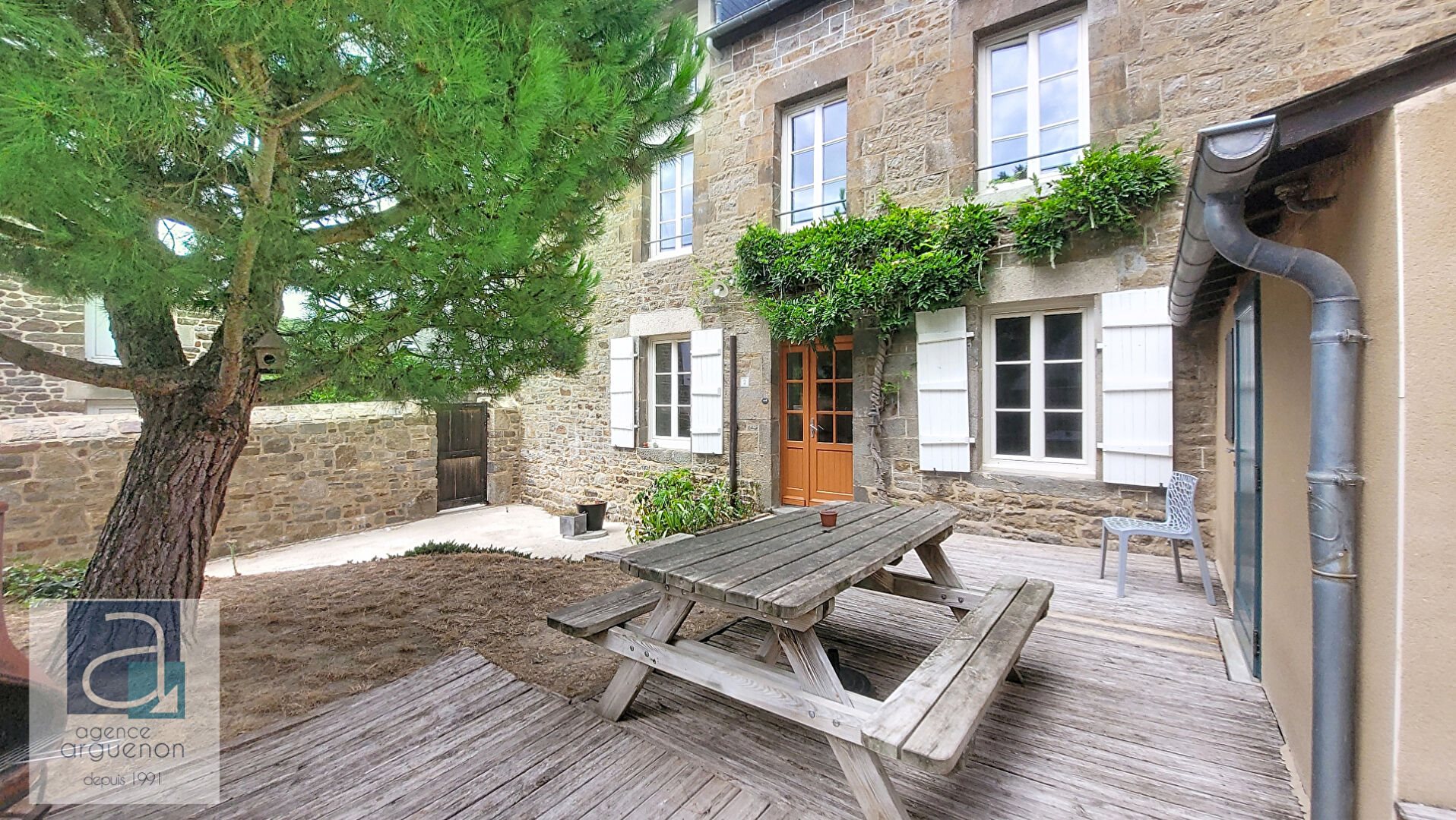 Maison à vendre, 184m², La Vicomté-sur-Rance