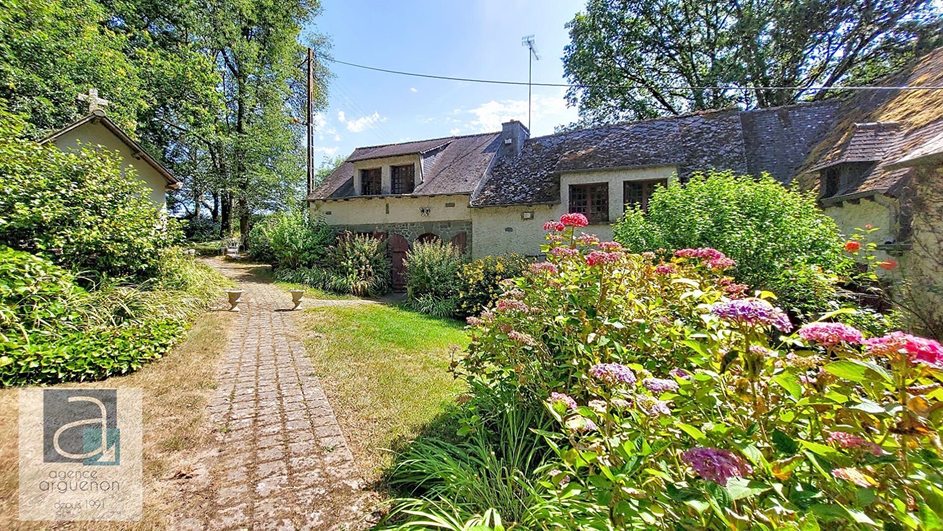 Maison à vendre, 244m², Eréac